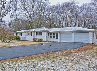 50 Hartford Ave N, Upton, MA 01568
