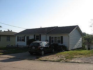 1st image of 1415 N 6th St