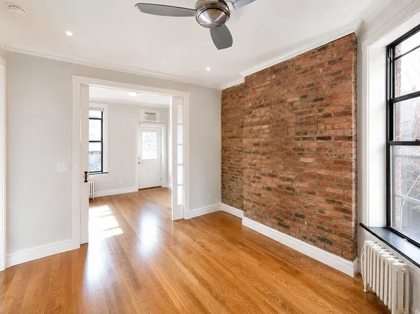 246 Mott Street image 1 of 8