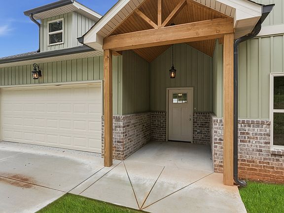 4th image of 2266 White Ridge Rd