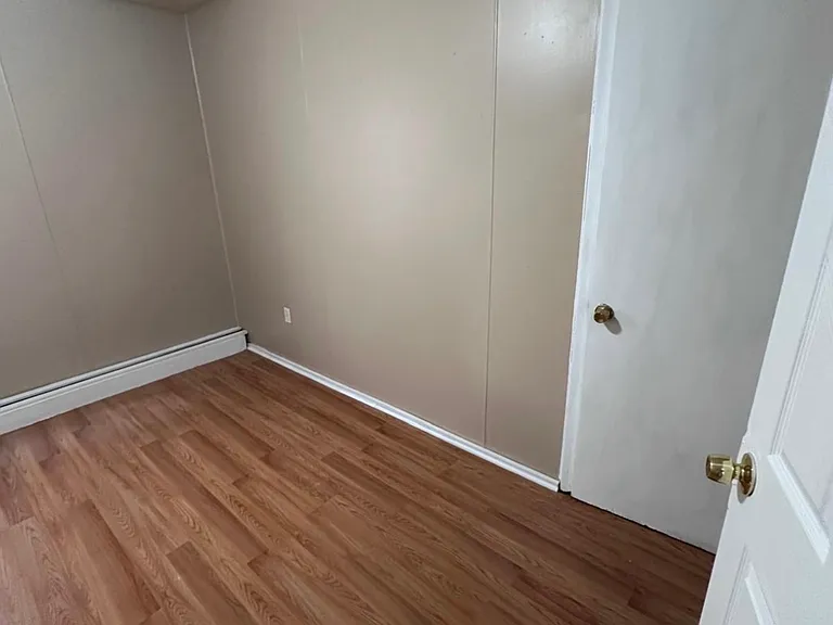 653 Beatty St #2 — Photo 16