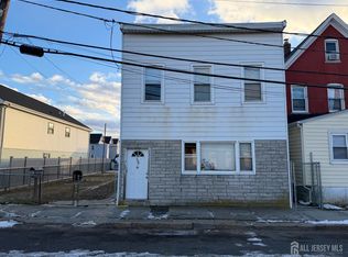 130 Union St, Carteret, NJ