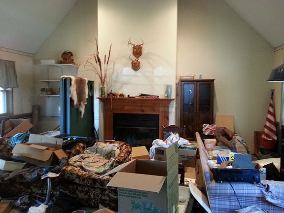5th image of 746 Cottage Ave E