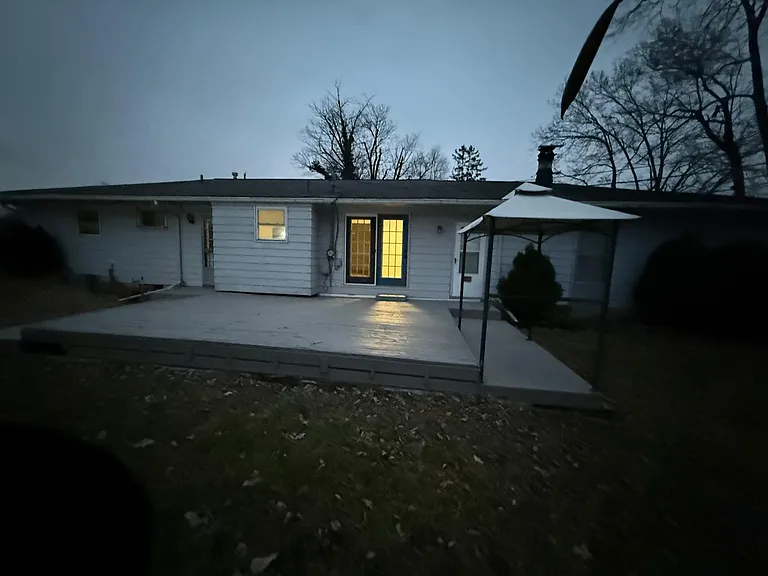2275 Wadsworth Dr — Photo 4