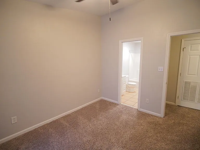 859 W Brevard St #2 — Photo 28