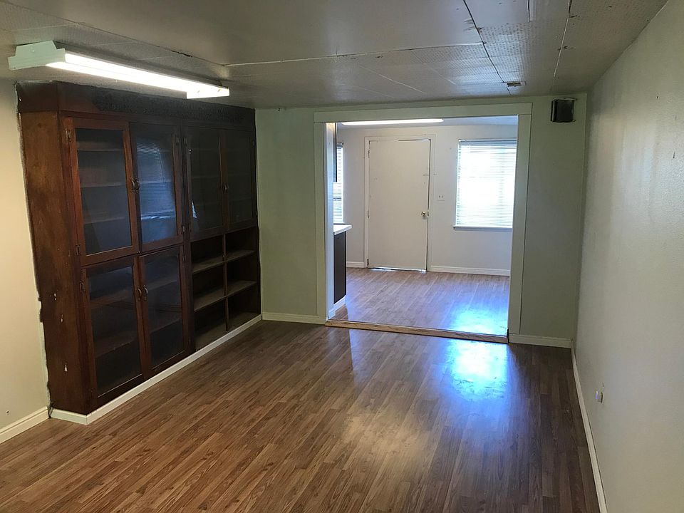 2nd image of 159B N Olde Park Pl