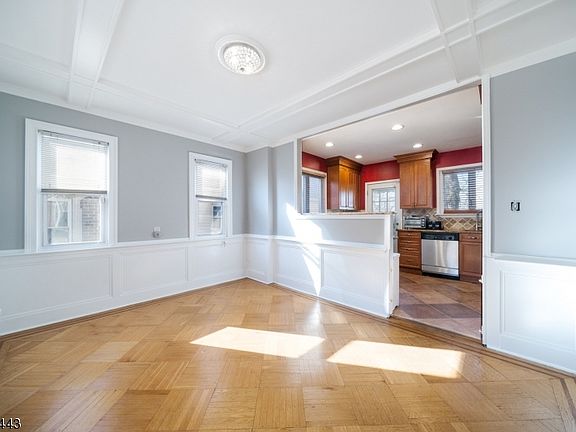 3rd image of 17 Prospect Ave