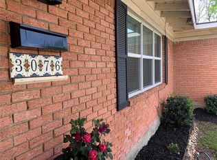 3076 Walnut Hill Ln, Dallas, TX 75229