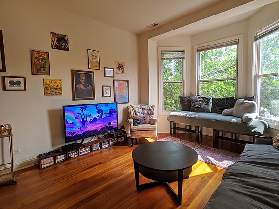 4th image of 3520 W Armitage Ave #2