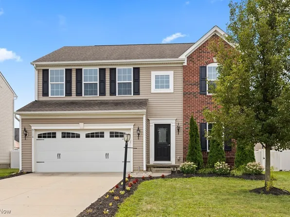 9114 Stonegate Cir, North Ridgeville, OH 44039