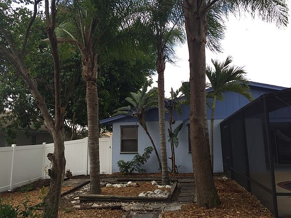 5th image of 175 SW Oakridge Dr