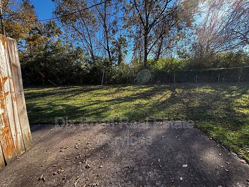 2 bed, 1.0 bath, 747 sqft, $950 — Photo 4