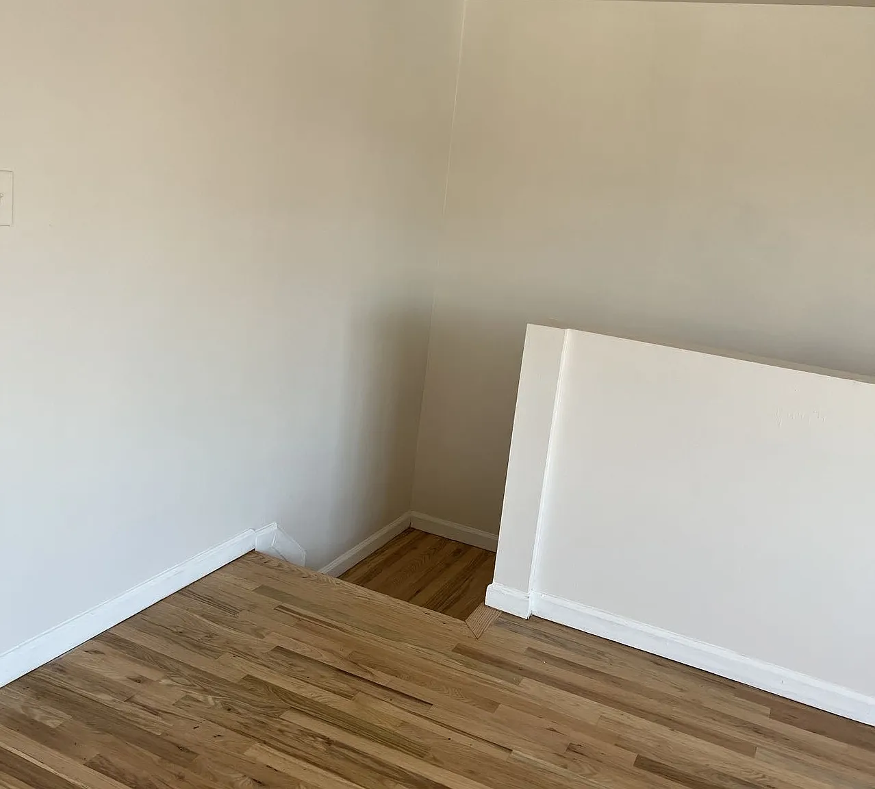 3 bed, 1200 sqft, $3,300 — Photo 3