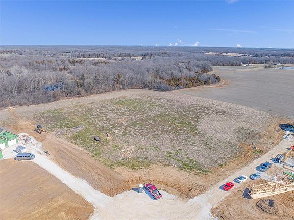 3rd image of 30302 Pleasant Valley Ct