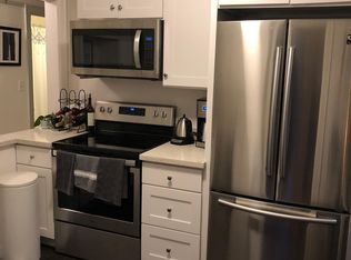 4212 Phinney Ave N APT 6, Seattle, WA 98103