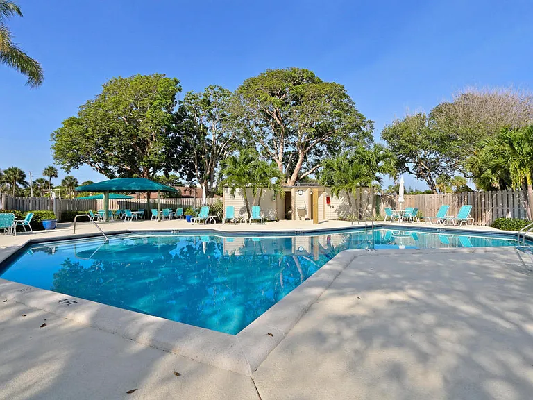 2306 Fairway Dr S — Photo 24