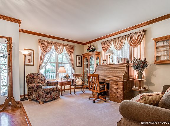 2nd image of 309 Barnaby Dr