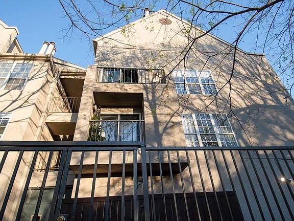 5th image of 4303 Buena Vista St APT 305