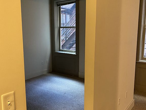 2nd image of 129 N Washington Ave #11303494