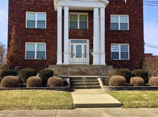203 N 9th St APT 1, Mount Vernon, IL 62864