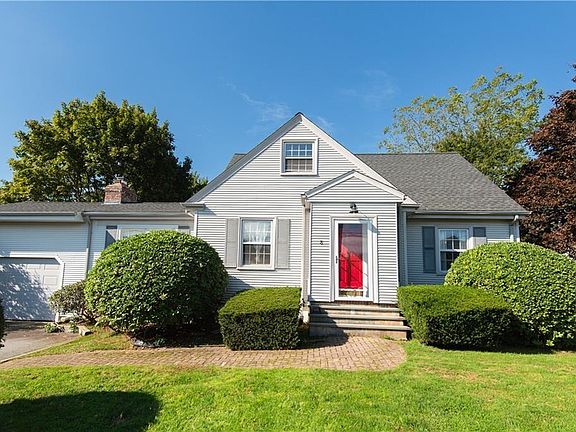 2nd image of 8 Fenner Ave