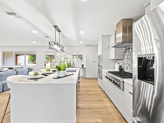 3rd image of 3400 NE 17th Way