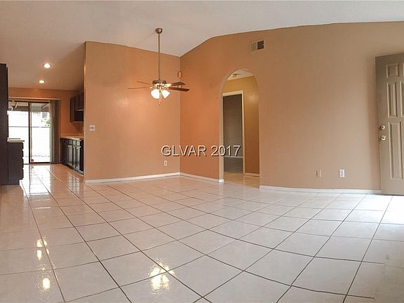 3rd image of 1605 Barrel Cactus Ct