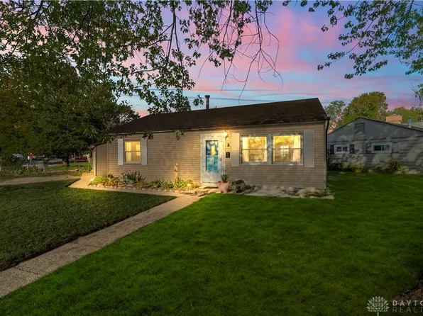 5 Marchmont Dr, Fairborn, OH 45324