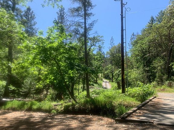 2nd image of 4291 Rogue River Hwy