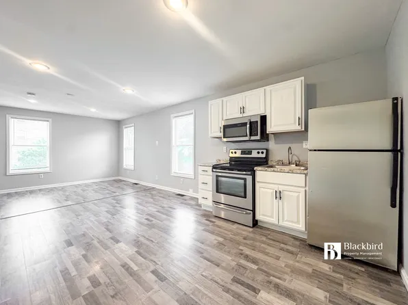 716 55th St NE #1, Washington, DC 20019