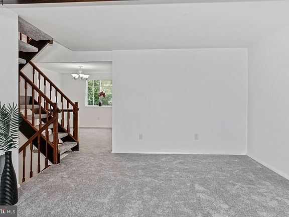 5th image of 3509 Belfry Ln