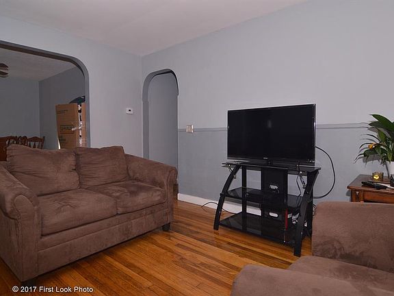 4th image of 35 Paolino St