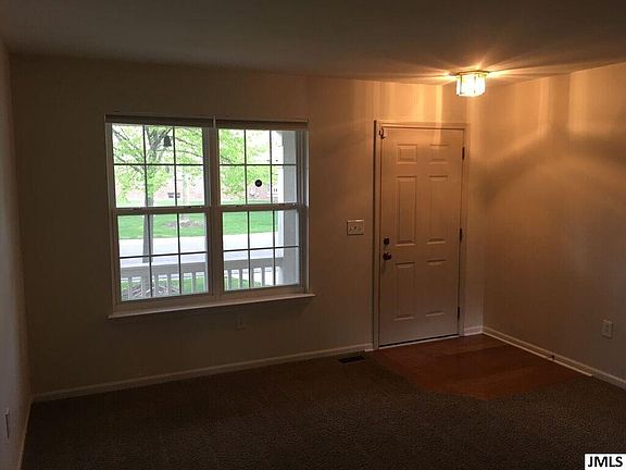 3rd image of 4027 Palace Ave