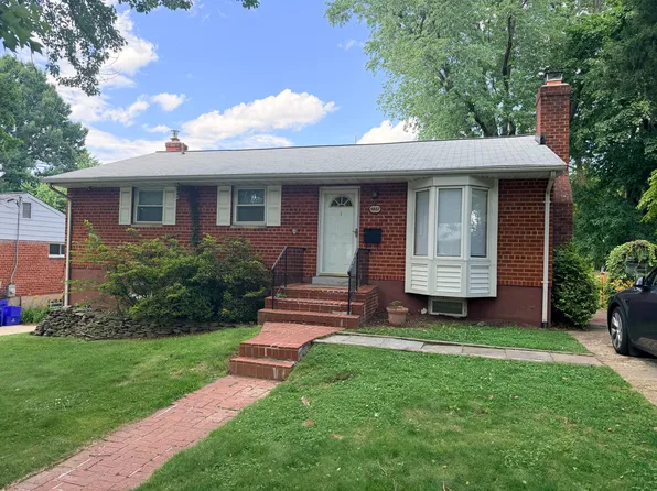 4807 Creek Shore Dr, North Bethesda, MD 20852