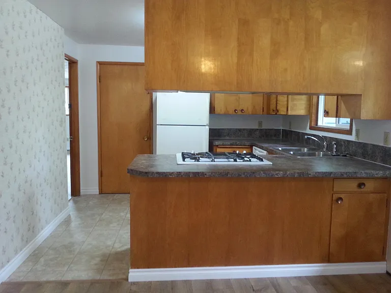 1331 NW Circle Blvd — Photo 5