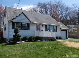 6 Darwin Rd, Old Bridge, NJ 08857