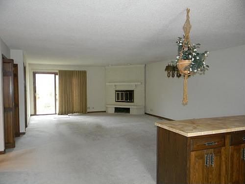 3rd image of 11577 Village Dr
