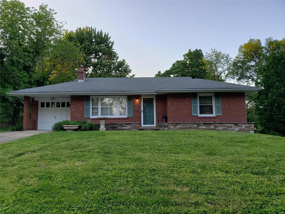 1st image of 1235 Kroeger Dr