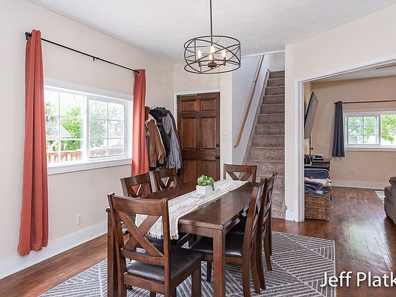 5th image of 915 9th St NW