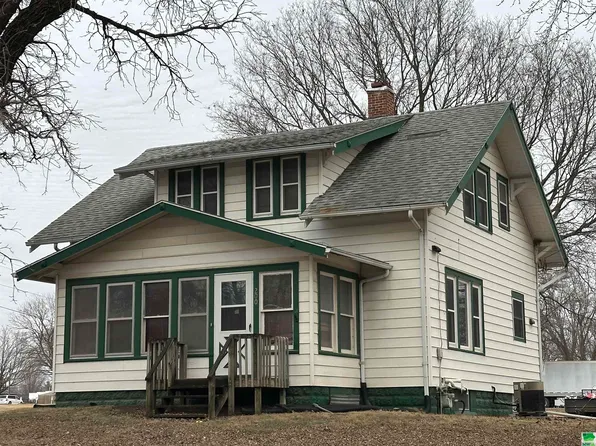 200 Highland Ave, Sac City, IA 50583