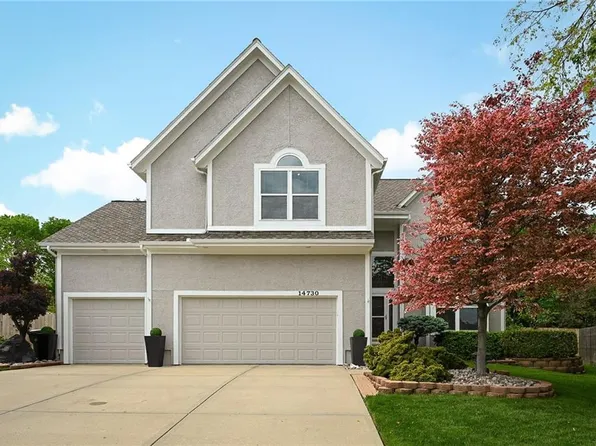 14730 S Hallet St, Olathe, KS 66062