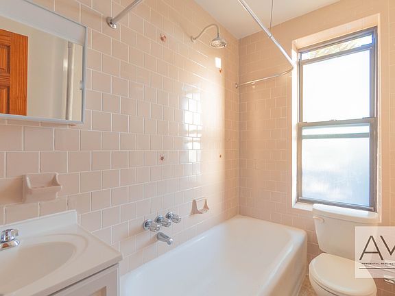 5th image of 1115 63rd St APT A12
