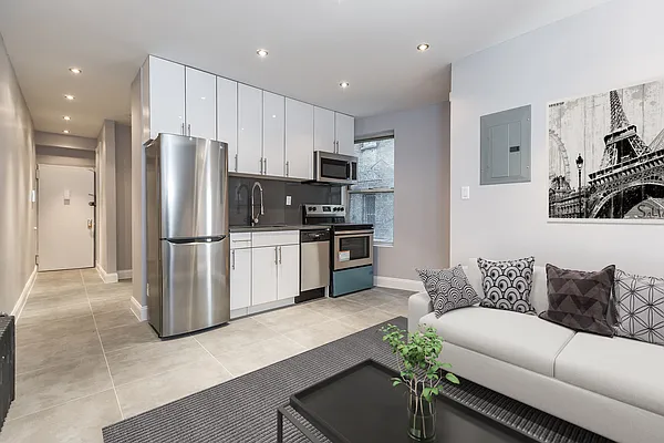 Rented by Heritage Realty LLC | media 11