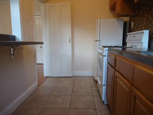 Rented by Hakeem Shahid, LREB | media 107