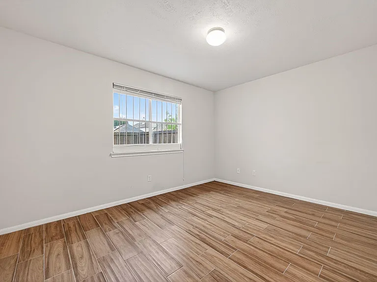 13723 Audra Ln — Photo 32