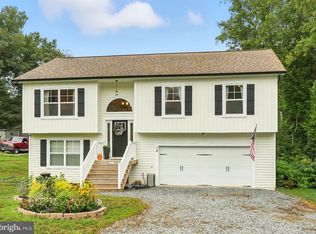 16 Crestview Dr, Stafford, VA 22556