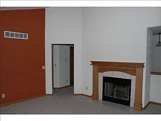 2nd image of 2307 Maxine Ln
