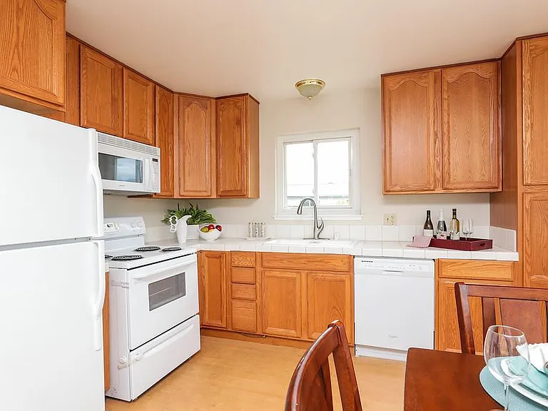 1546 Jacob Ave #1 — Photo 9