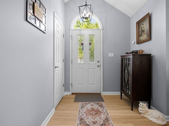 5th image of 5141 Montpelier Ct