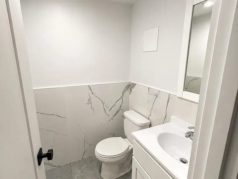 184 Adelphi St #1 — Photo 13